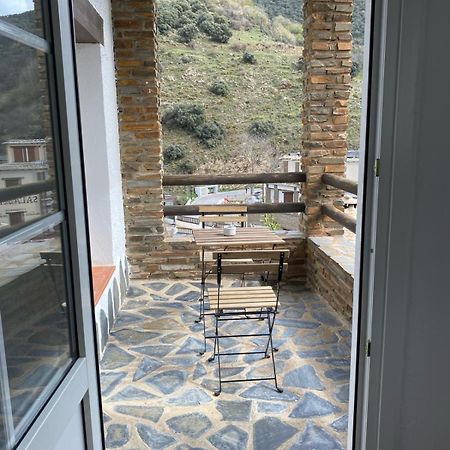 Casa El Rio Lägenhet Trevélez Exteriör bild