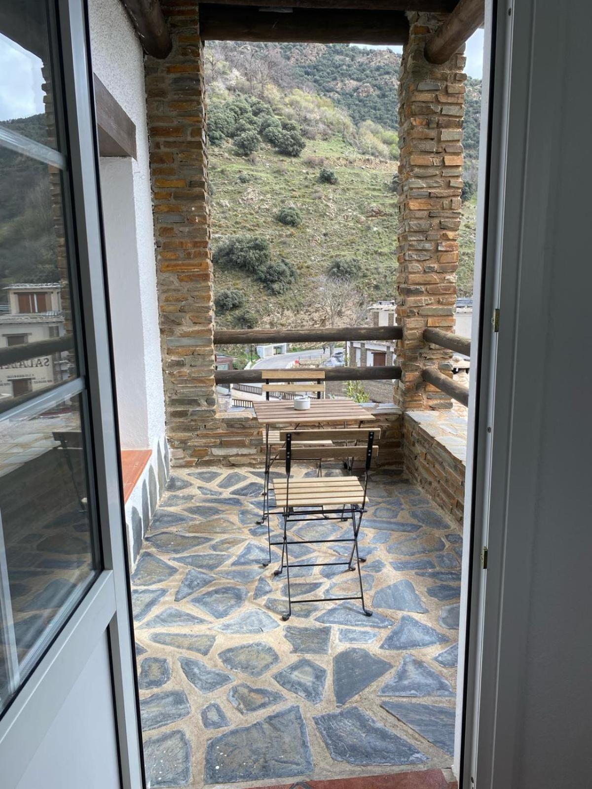 Casa El Rio Lägenhet Trevélez Exteriör bild